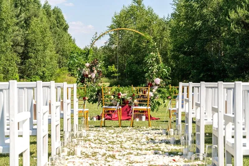 Czy piątkowy ślub i wesele są zgodne z naukami kościoła?