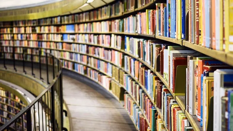 Gdzie kupić czarną Biblię? Odkryj najlepsze miejsca w Twojej okolicy!