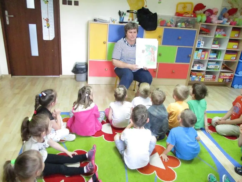 Jak wygląda nauczanie religii w przedszkolu i ile godzin poświęcano na ten temat?