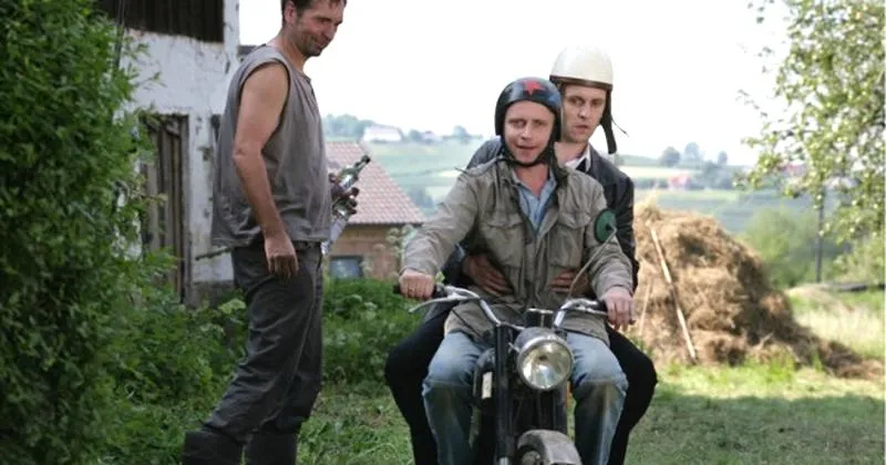 Film Święty interes